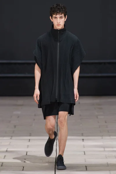 Look 4